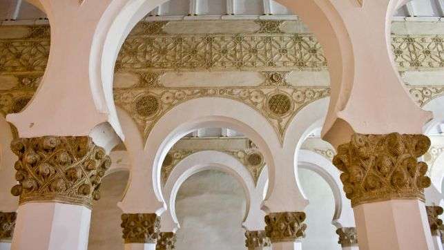 Interior-Sinagoga-Santa-Maria-Blanca