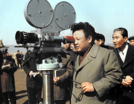 Kim Jong-Il, cinematógrafo. // Foto: vía Los Angeles Times