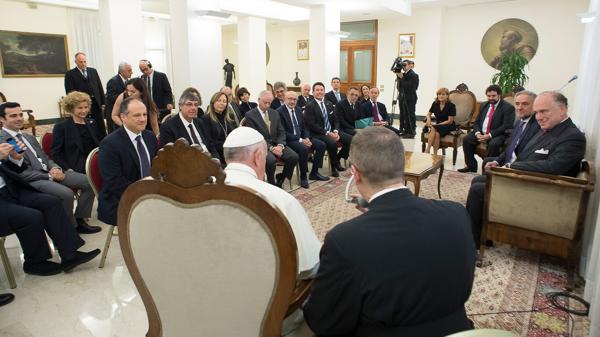 El Papa se refirió a los refugiados sirios, entre otros temas
