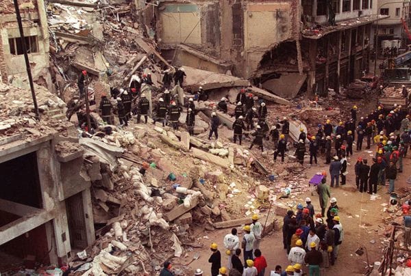 El ataque a la AMIA el 18 de julio de 1994 dejó 85 muertos