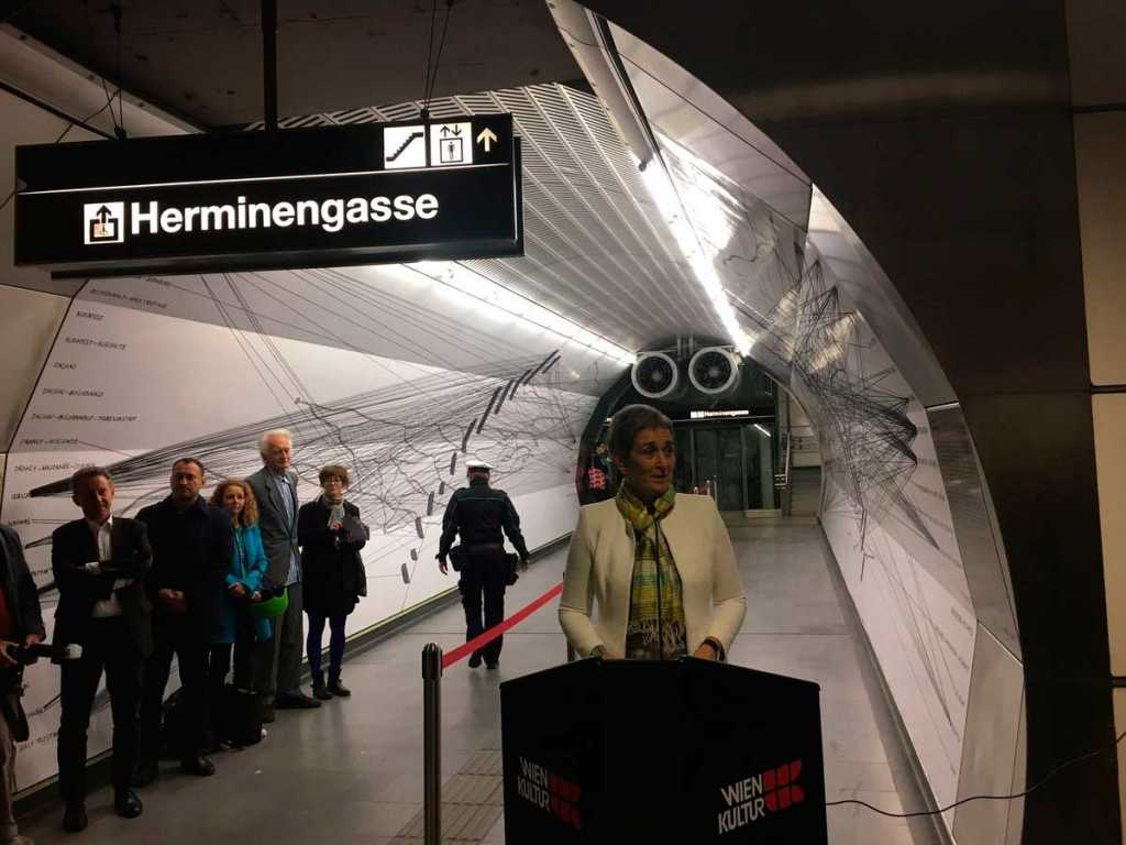 Resultado de imagen para El metro de Viena rinde homenaje a los judíos deportados durante el nazismo