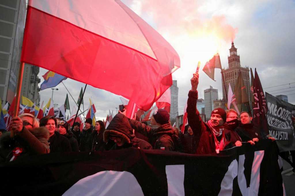 En ediciones anteriores, en 2013 y 2014, la marcha se saldó con enfrentamientos entre grupos nacionalistas y de extrema izquierda, con decenas de detenidos y disturbios hasta la madrugada