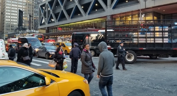 La explosión tuvo lugar en la principal terminal de buses de Nueva York