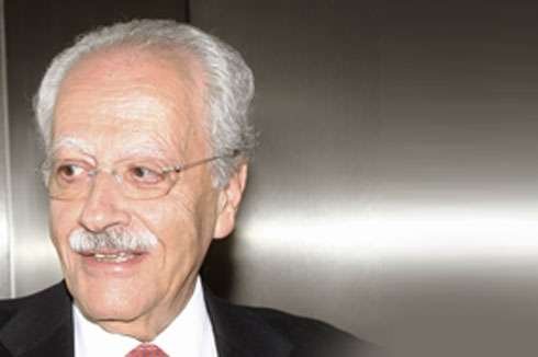 Benito Bucay, de Ingeniero Químico a Director de Finanzas