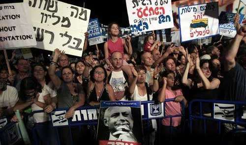 Indignado argentino-israelí propone salida a crisis de trabajo para + 45