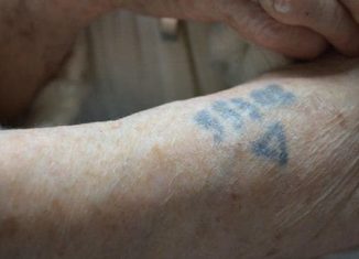 33502 – Tatuaje que le hicieron a Lea Novera durante el Holocausto
