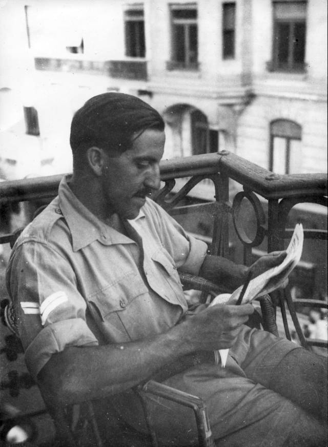 Rafael Reiss en Egipto, 1944. La colección Bitmuna.