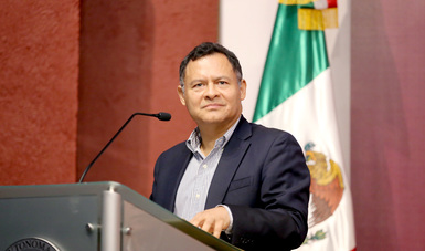 Dr. Ernesto Avecedo Fernández