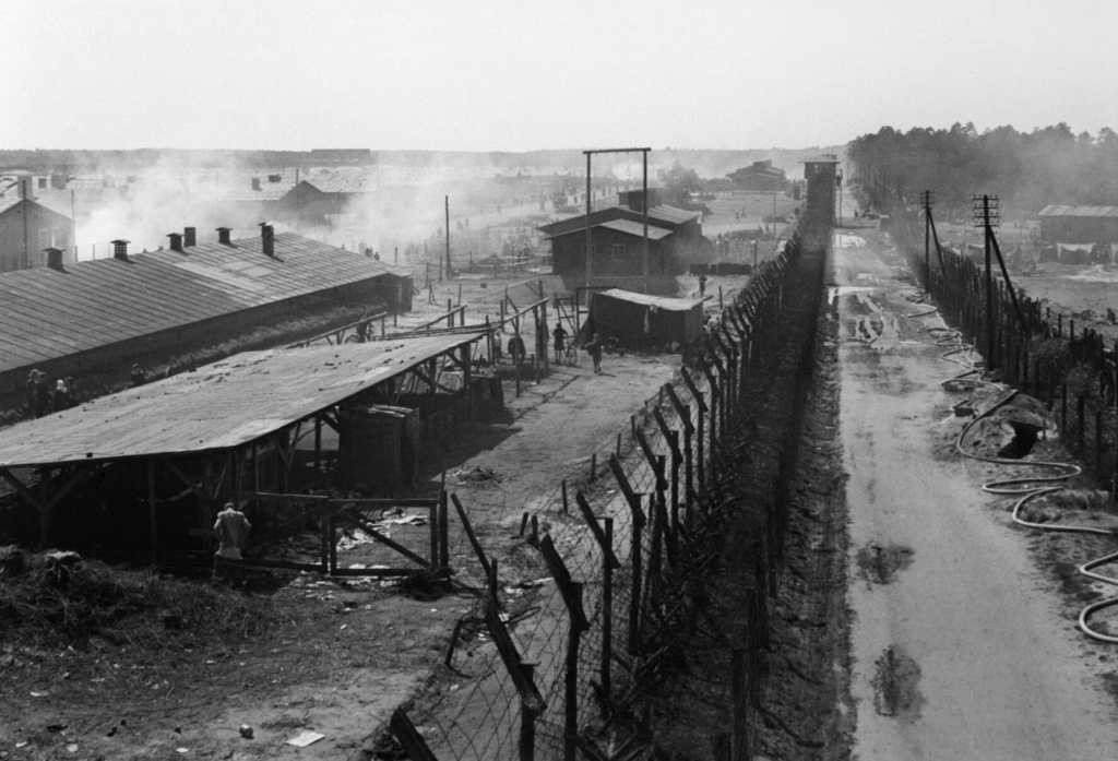 15 de abril de 1945: Los británicos liberaron el campo de concentración de Bergen-Belsen