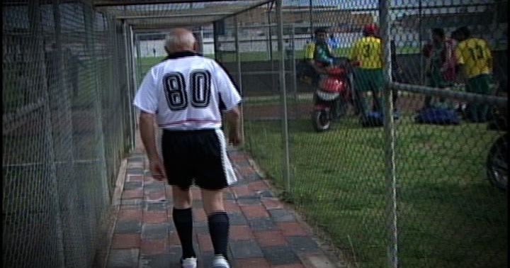 El futbolista más longevo del mundo - El otro lado del balón