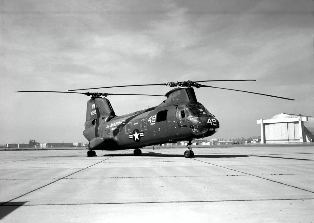 Un helicóptero Boeing Vertol CH-46A Sea Knight (BuNo 151919) del Cuerpo de Marines de EEUU (1966) - Sputnik Mundo, 1920, 20.08.2021