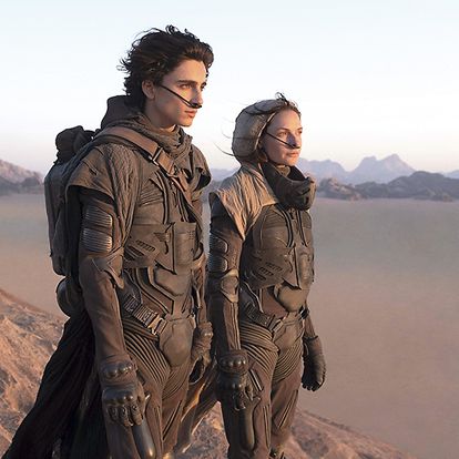 Timothée Chalamet y Rebecca Ferguson, madre e hijo en ‘Dune’, unidos por un traje.