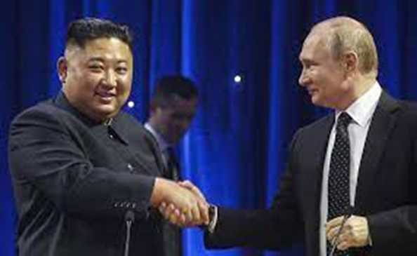Vladimir Putin con Kim Jong-un (Fuente: Rbc.ru)