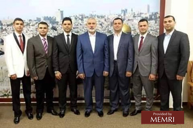 Líder de Hamás Isma'il Haniya y sus hijos (imagen: Facebook.com/SahemPress, 12 de agosto, 2019)