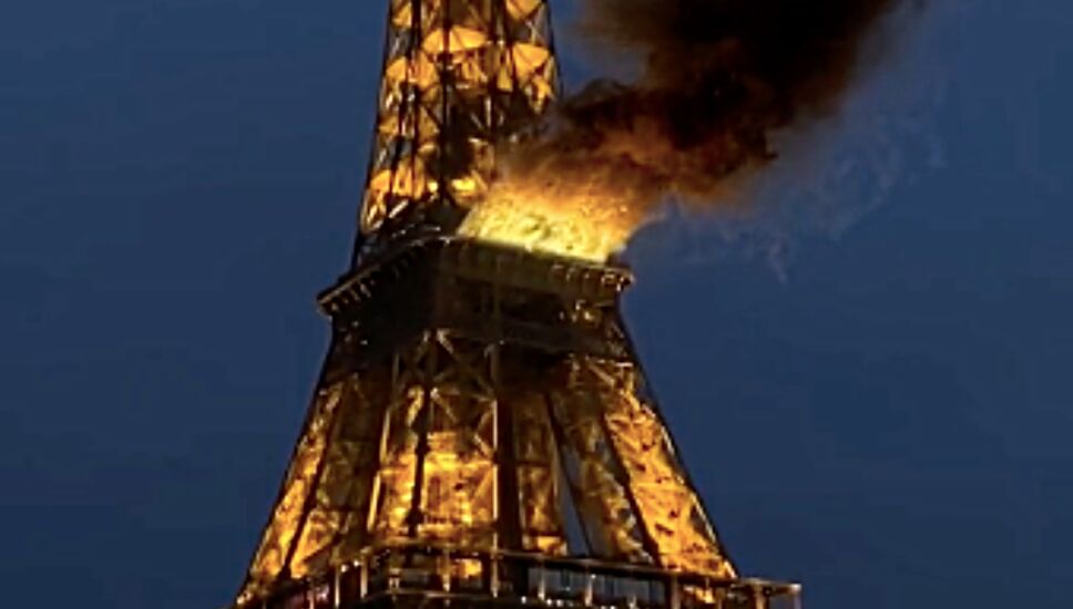Torre Eiffel se había incendiado