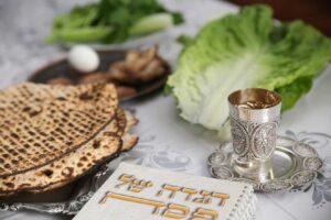 Passover seder table. Credit: David Cohen 156/Shutterstock.